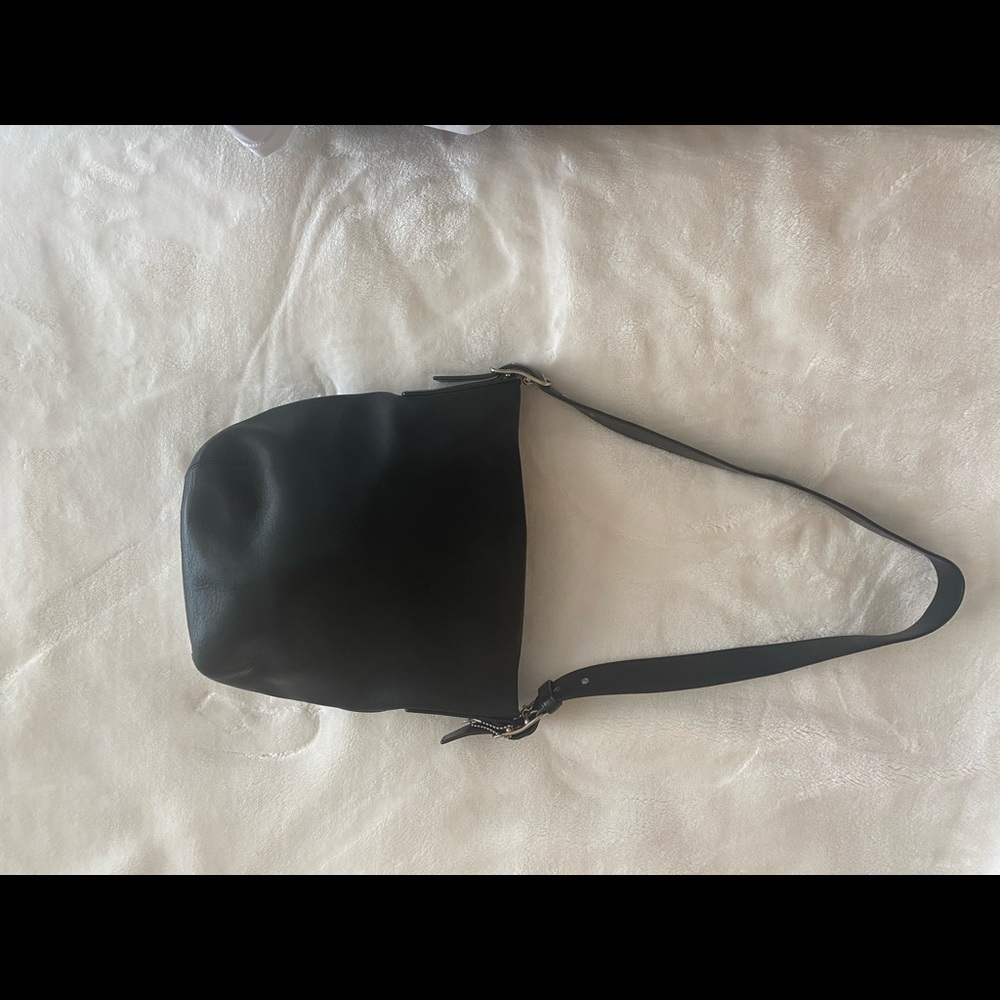 Coach black leather shoulder bag